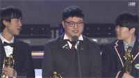 Uzi获得年度最佳ADC奖项引网友争议 RNG教练斩获最佳教练奖