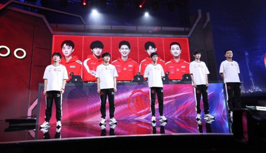 秋季赛AG对阵Hero前瞻，尘夏给Hero希望