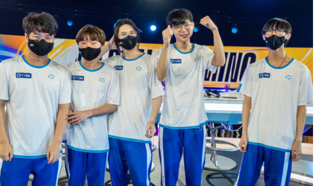 TT以3-2战胜RY，与DKG会师首届破晓杯决赛