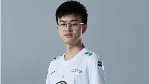 xun玩出极其离谱操作，惹怒不少IG粉丝不满