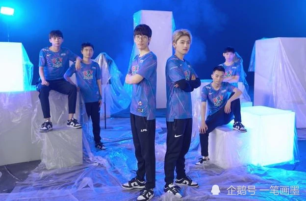 LPL第一的气势：3:0终结黑马LNG