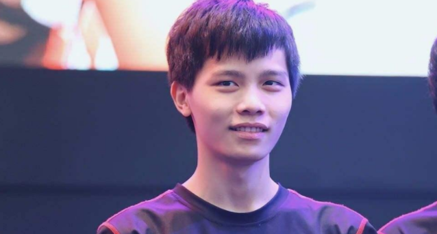 BDD不敌XBW无缘德玛西亚杯正赛，霸哥主动背锅