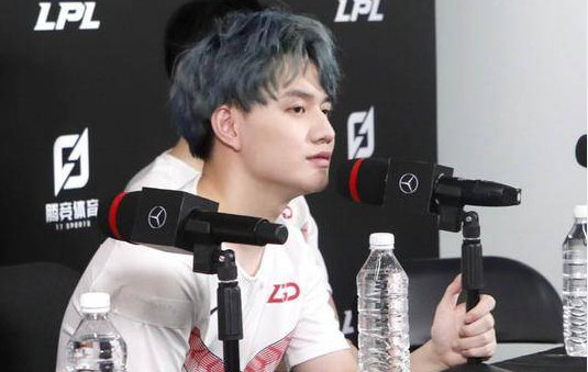 TES比赛还未开始Mark便被热议，郭浩表情大火