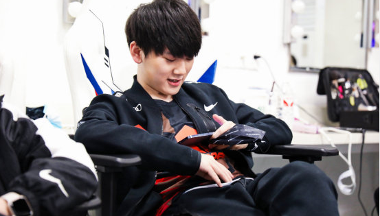 网友调侃不是TES赢了EDG，而是仁川人赢了EDG