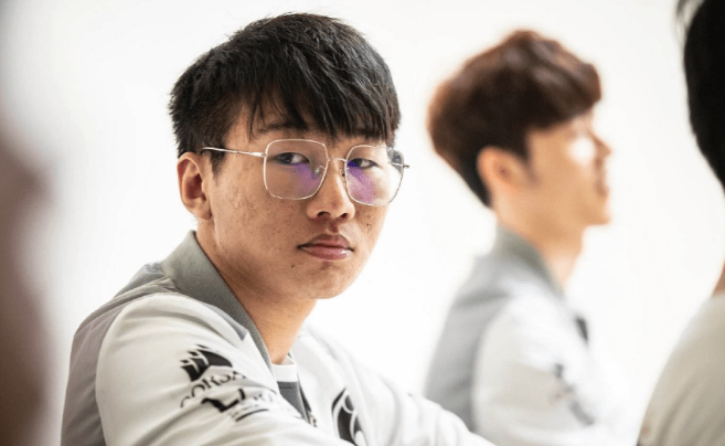 纷纷戏称宁王参与大象杯是降维打击，不打LPL可惜