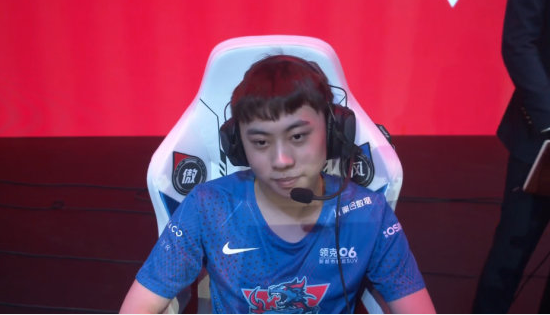 LNG常规赛表现大幅下滑，阿乐被网友嘲讽“内鬼”