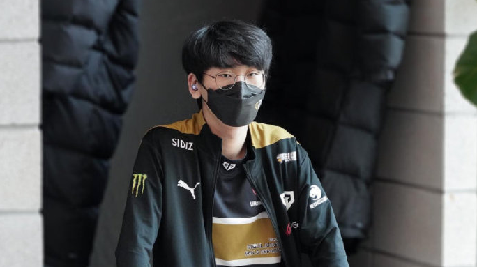 花生直言总有一天Chovy能夺冠，暗指能击败T1