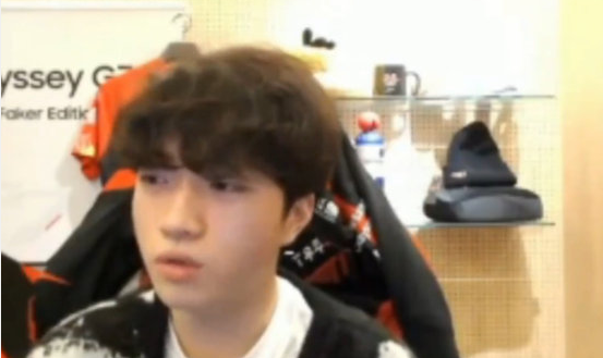 Keria在直播中盛赞Ming同时还想与Ming交手