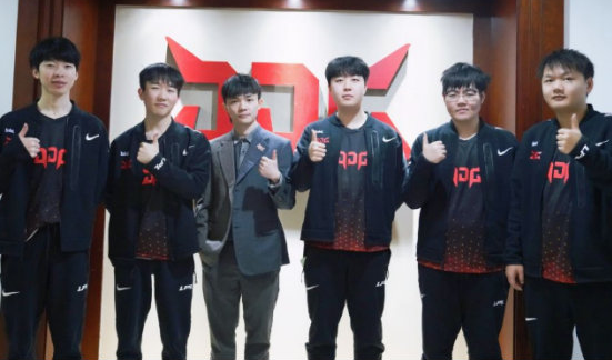 Uzi经纪人爆料JDG拿下Uzi决心，统一口径听Uzi指挥