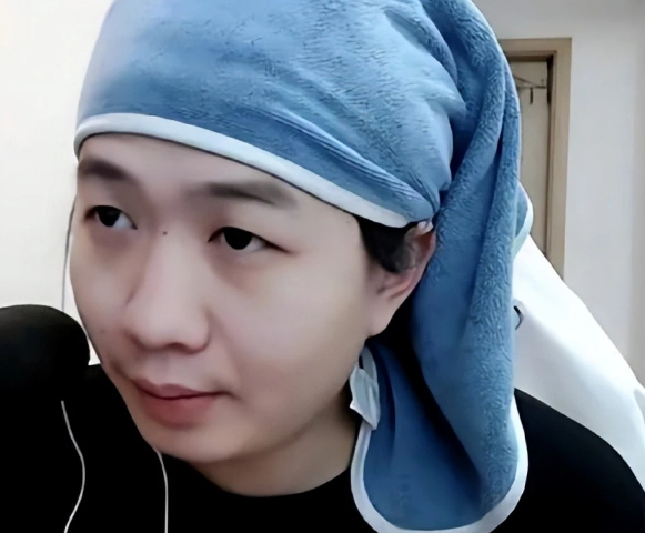 王者：耀扬放话输给德华就退网，赛后却演戏挽留自己