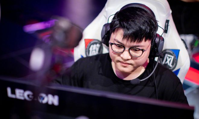 Uzi官宣在B站开启直播，留在BLG已成定局