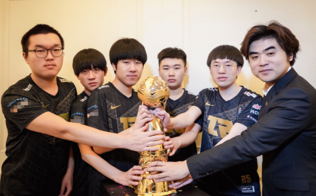 呼吸哥不用吃太多经济就能反馈团队，或与RNG更加匹配