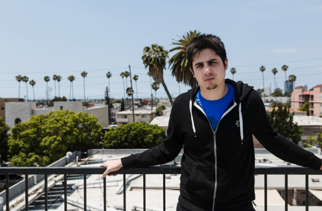 LPL铁粉与韩国记者因支持的赛区不同产生口角