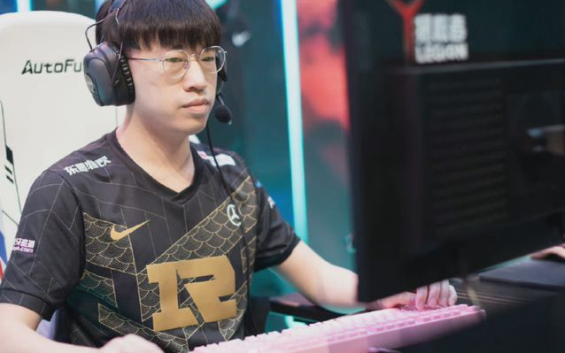 RNG拿下OMG，引发海外粉丝好评如潮