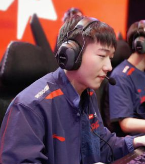 JDG又翻车了！领先7K被OMG翻盘，粉丝破防