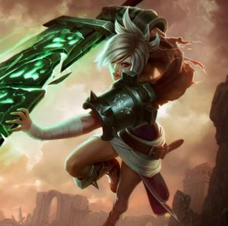 LOL君克锐雯被锤代打，原来他的工作只是负责偶尔怪叫