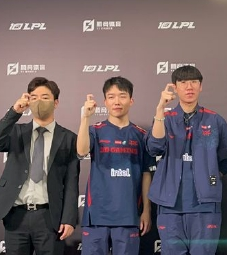 JDG赛后群访MissingRuler操作之后感觉很激动