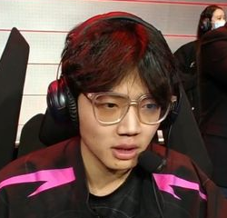 LPL年后刚回归就上硬菜？NIP中单表演9死超鬼鳄鱼！