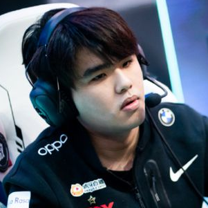 lwx去年和墨子街头牵手，视频照片曝光！