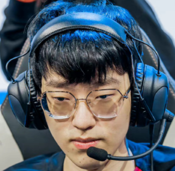 RNG晋升三皇，EDG与BLG平级，LPL春季赛战队天梯图火了