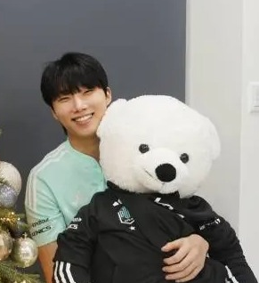 虎娘日报：德杯发布八强赛递补规则Pyosik谈来海外的感受