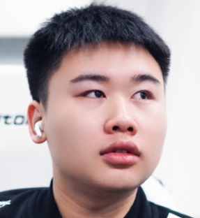 颁奖典礼后，LPL官博沦陷！RNG粉丝不满