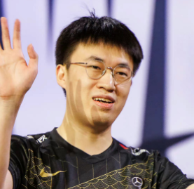 “WEI留队，RNG有望剑指S13”，小虎接班人首曝