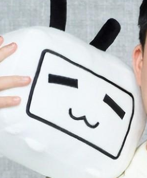 海外网友票选历史最强AD：Uzi排名第一