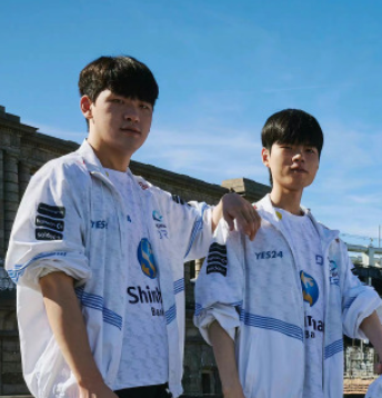 海外网友热议DRX淘汰GEN：听说chovy是今年第1中单？