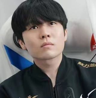 虎娘日报：2022英雄联盟解说杯预热Uzi成为首位电竞运动员