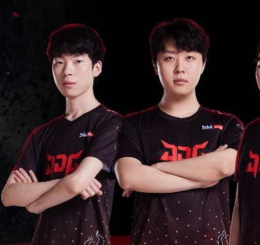 长江存储发布PCIe4.0固态硬盘致态TiPlus7100，读取速度高达7000MB/s