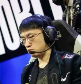 虎娘日报：12.20版本正式上线Tabe妻子透露RNG状态好转