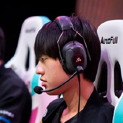 RNG不敌GEN，苦吞小组赛首败！下路炸裂