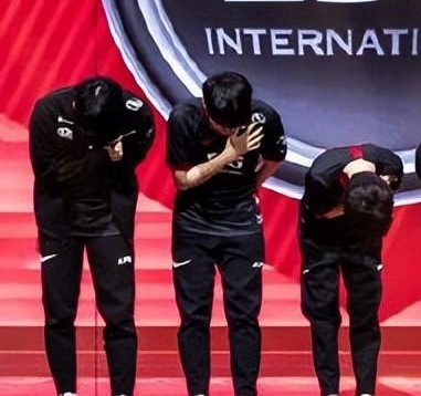 EDG官宣：jiejie和junjia确诊！Scout转阴