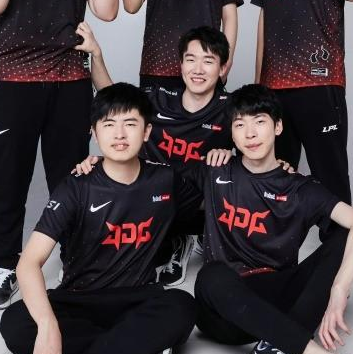 RNG没进前5！外媒发布S赛战队实力榜