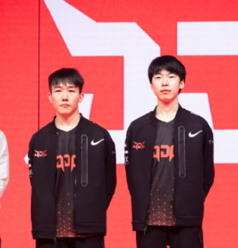 GEN被评为S12世界赛最强战队！外媒：JDG排名第2