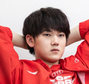 JKL被绿毛吐槽？打韩服卢锡安E脸输出被秒！