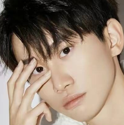 伞皇谈和Doinb的铁友谊虎娘日报：韩国拳头声明赛制改变原因