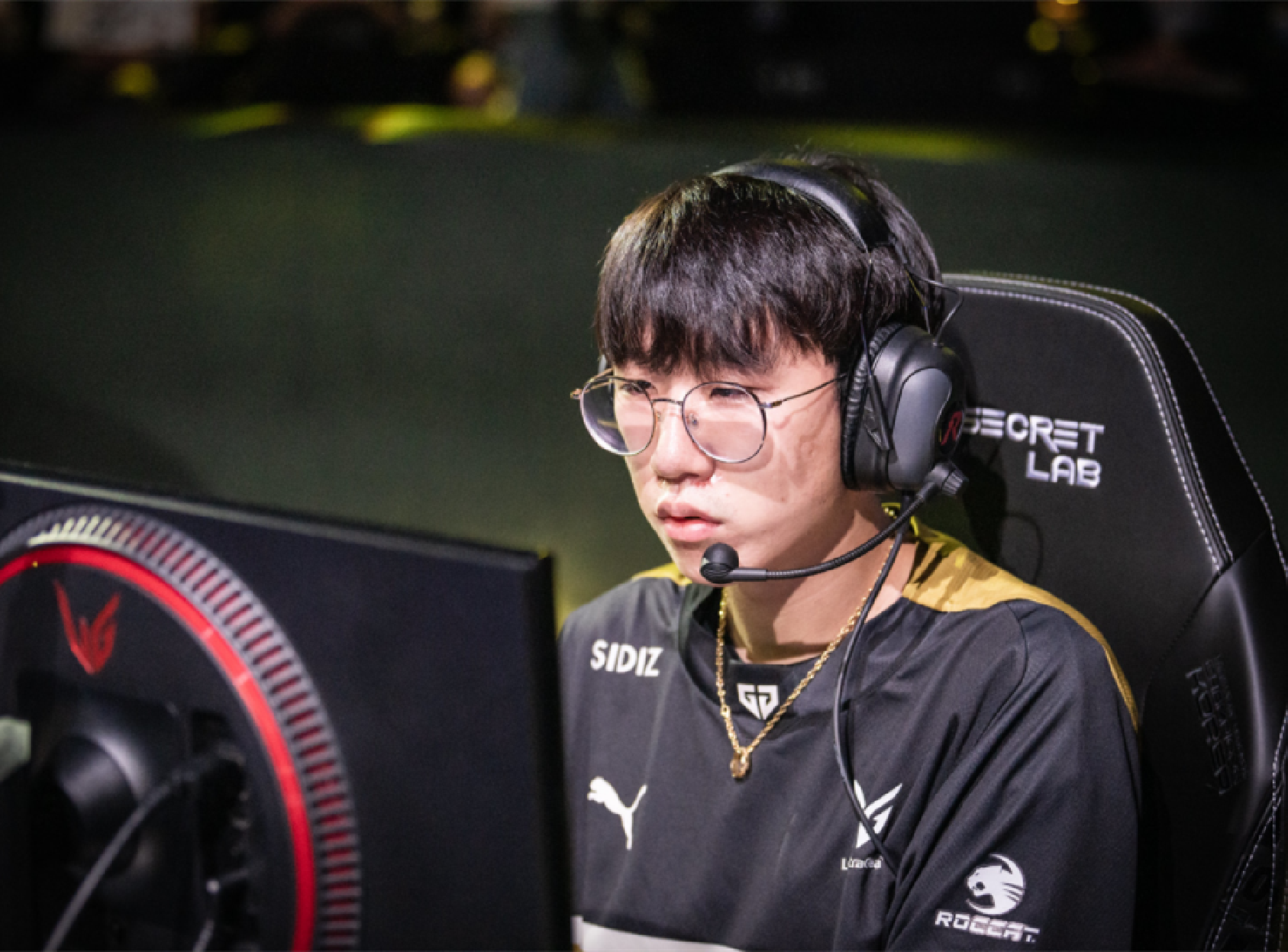 Ruler泽丽超限爆闪狂砍五杀，GEN一雪前耻2:0复仇T1