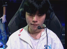 Deft“黑科技”亚索血克老鼠，DRX全盘压制2-1双杀DK！