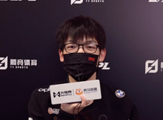 “miao准现场”大电竞专访FPX上单xiaolaohu：想成为有头脑、能抗压又能C的上单！