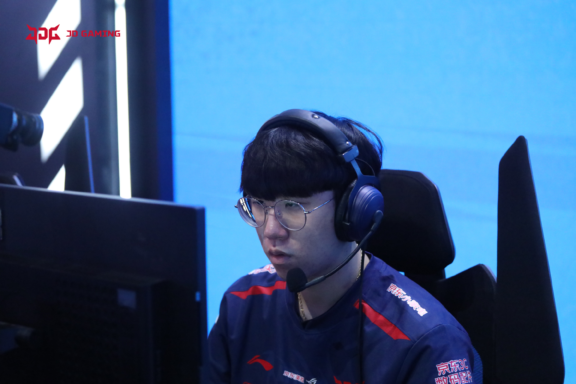 2-0第六次战胜BLGRuler超神卡莎团战四杀，JDG