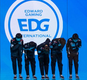 EDG老岳爆料：训练赛EDG和BLG五五开，冒泡赛非常有信心