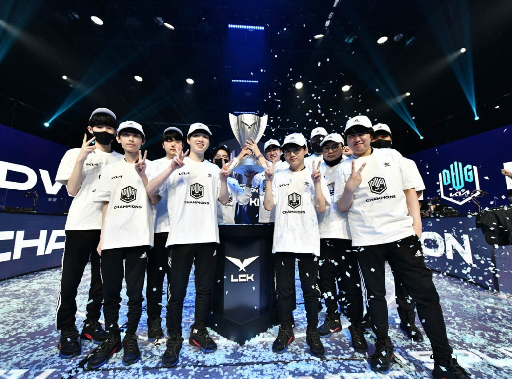 LCK转会期上演大戏：DK战队直接炮轰NS欺诈选手！