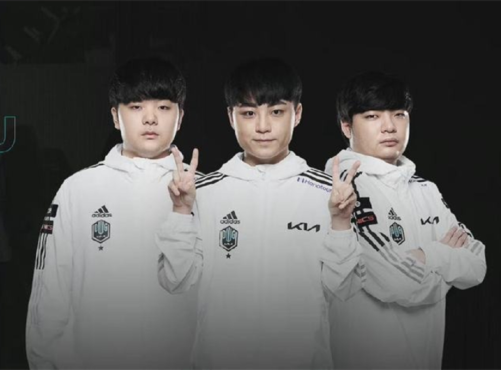 DK公布2022赛季阵容大名单：冠军中野留队，上下辅三人全换！