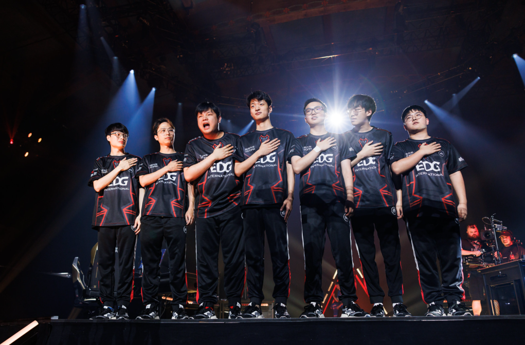 1-2不敌LOUDSmoggy背闪四杀难挽败局，EDG