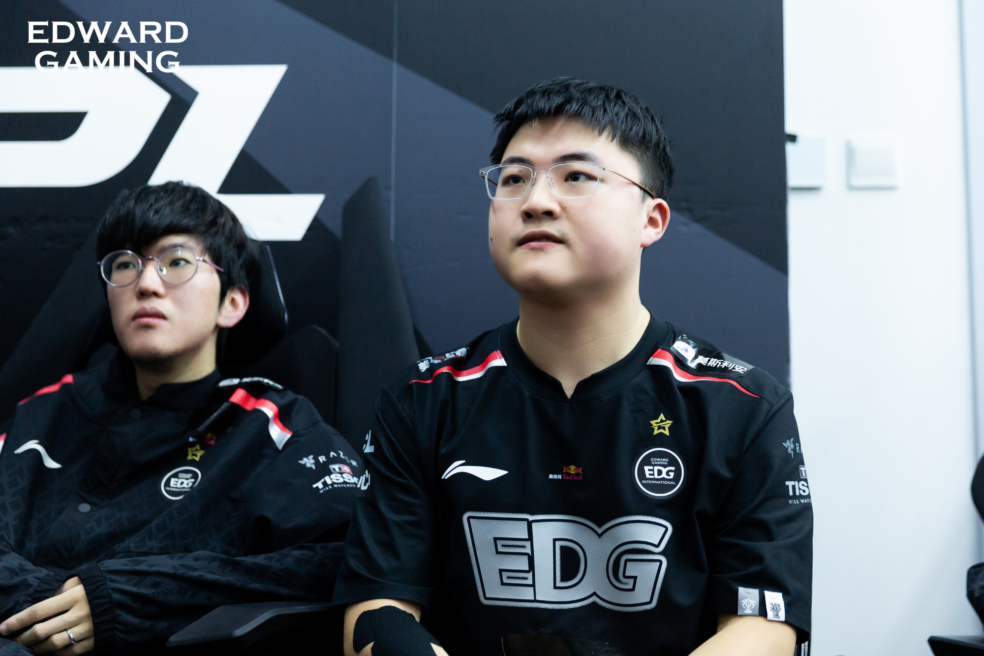 Uzi开播透露明年肯定不打了，直言去强队就是祸害别人