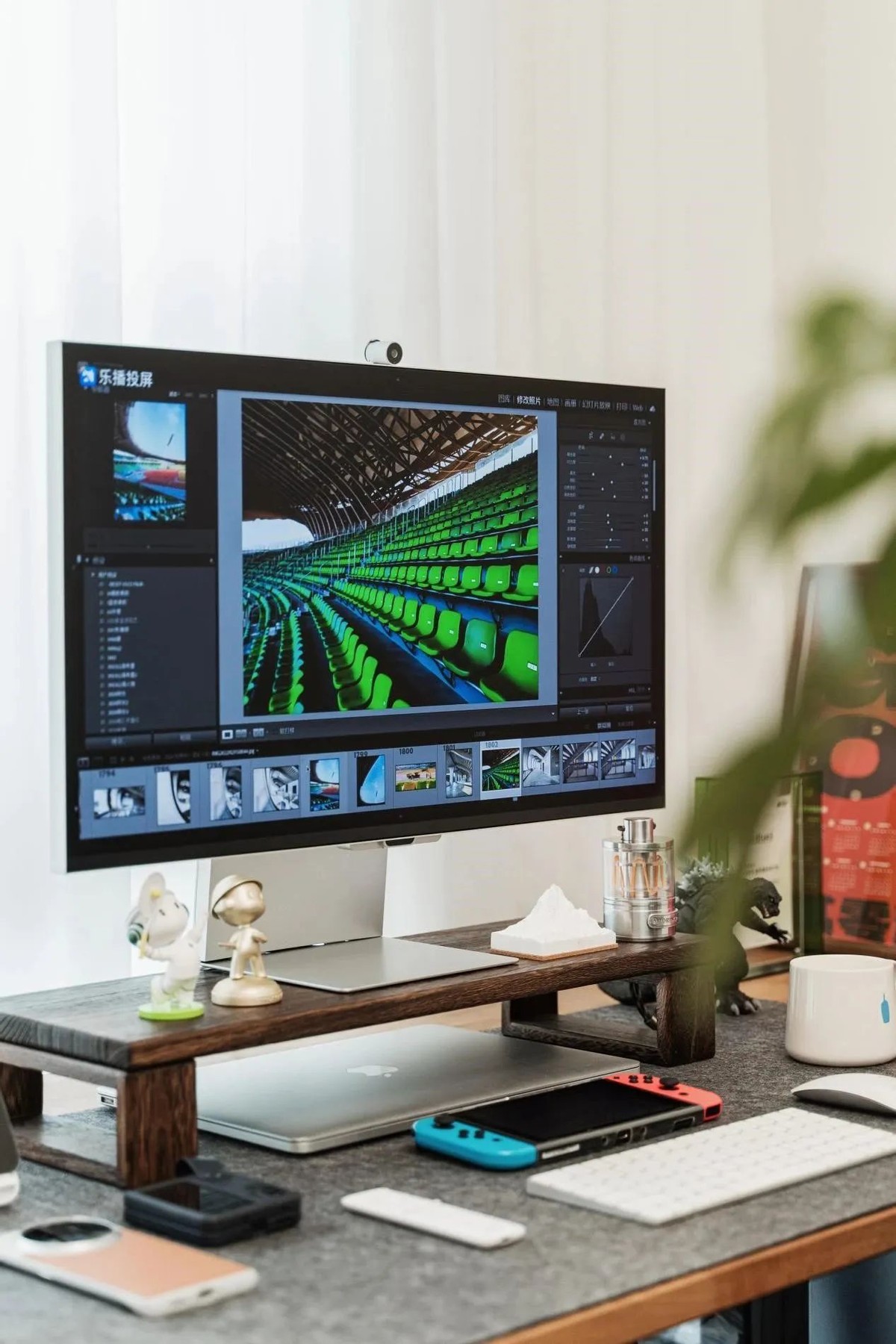 坐下就不想动的办公区摄影师桌面分享|