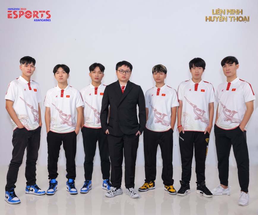 两场比赛全胜！Sofm带领越南代表队晋级八强淘汰赛