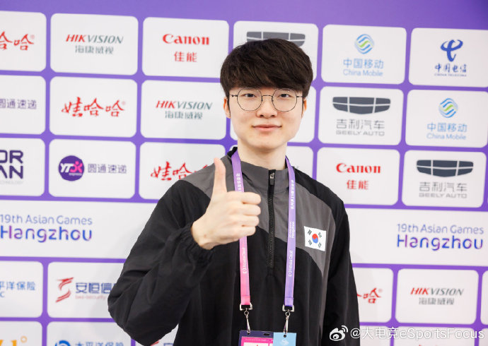 韩国代表队Faker采访：我和Chovy都有实力，谁首发都不奇怪